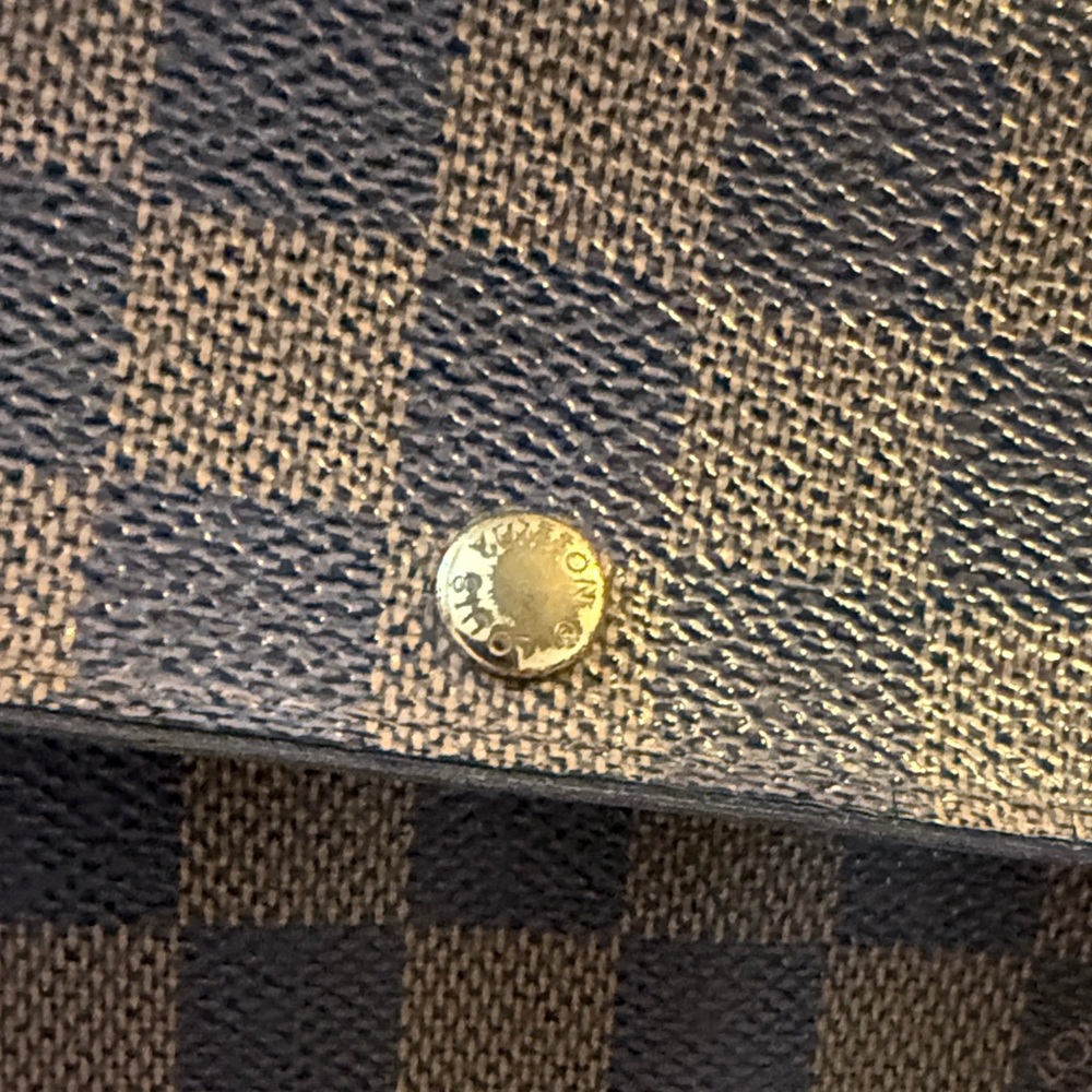 LOUIS VUITTON Damier Ebene Sarah Long Wallet - Picture 8 of 11
